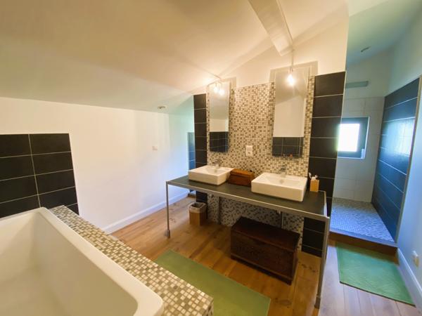 Maison 5 pièce(s) 3 chambre(s) 237 m²