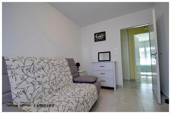 Dpt Charente Maritime (17), à vendre AIGREFEUILLE D'AUNIS maison P5 PLAIN PIED, TROIS CHAMBRES DONT UNE PARENTALE, DEUX SALLES D'EAU, GARAGE, PISCINE AU SEL, CARPORT