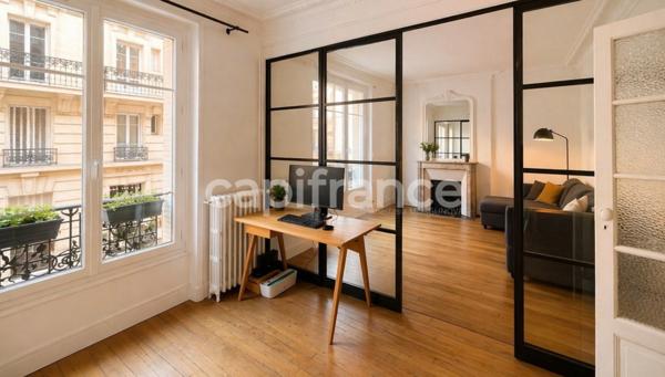 Paris 15 – 3 pièces traversant lumineux, charme de l'ancien au calme, en excellent état