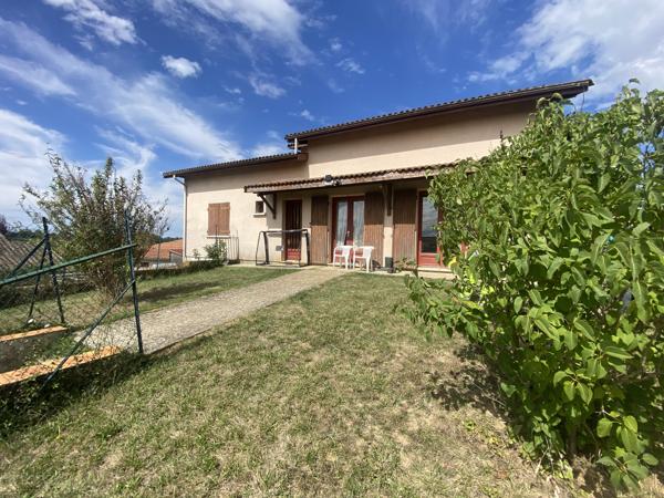 Maison de 1983 de 126 M2 avec garage et jardin 758 M2