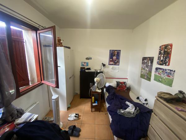 Maison de 1983 de 126 M2 avec garage et jardin 758 M2