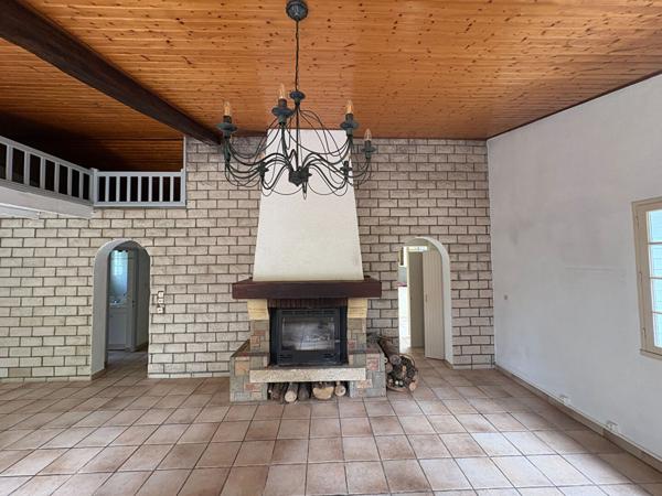 Maison 3 pièces avec étang et accès direct à l'Auxance