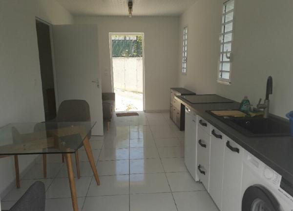 Appartement à louer  2 pièces • 30 m2 Le Gosier