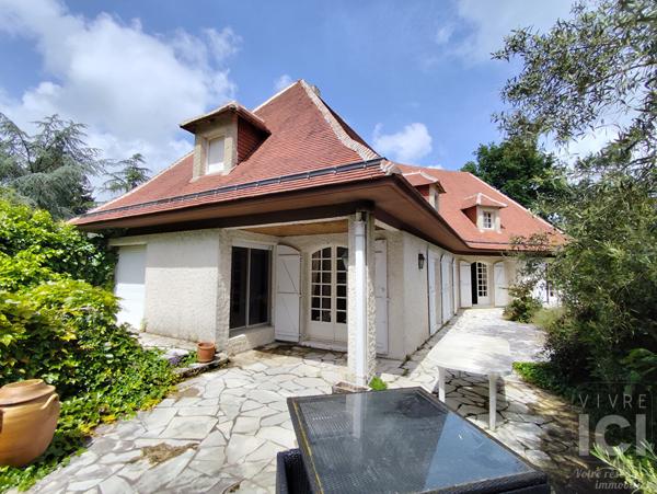 A VENDRE PROPRIÉTÉ ORVAULT BOURG "LA GREE" / VALLÉE DU CENS