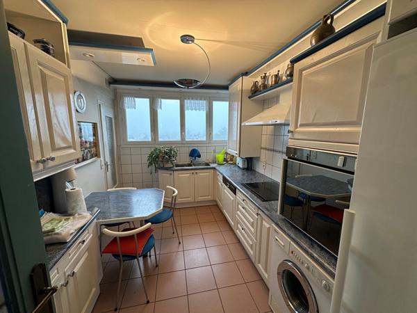 APPARTEMENT T5 A VENDRE BREST ST-MARC - GARAGE FERME