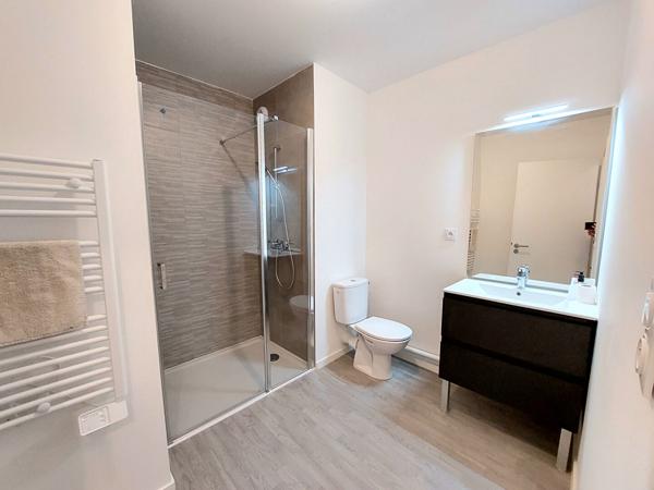 BREST SAINT PIERRE - 105 RUE ALFRED NAKACHE - Appartement T2 de 55m² dans résidence neuve avec place de parking et balcon , Brest