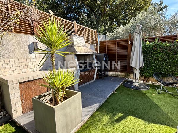 Maison de type 4 d'environ 126m² avec véranda, jardin, piscine et garage