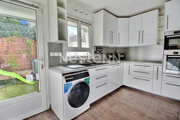 Maison de type 4 d'environ 126m² avec véranda, jardin, piscine et garage