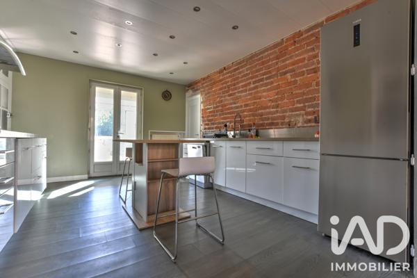 Maison à vendre 7 pièces 153 m² Le Palais-sur-Vienne