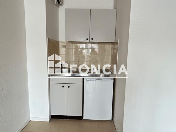 Location Appartement 2 pièces 35 m² - RUE ANDRE GABARET La Rochelle 17000