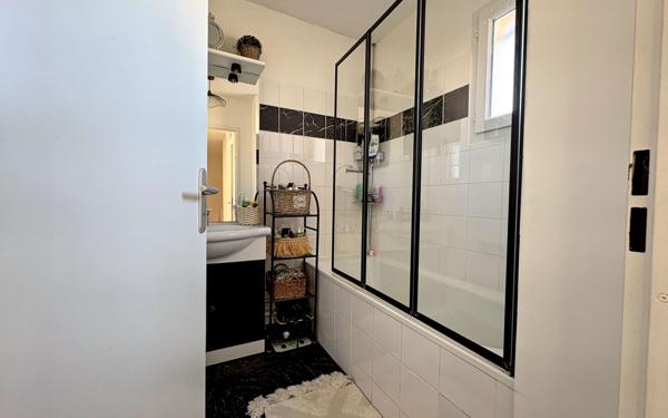 Maison à vendre    4 pièces •  Lavalette