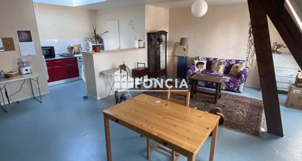 Location Appartement 4 pièces 74.25 m² - Le Lude 72800