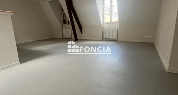 Location Appartement 4 pièces 74.25 m² - Le Lude 72800
