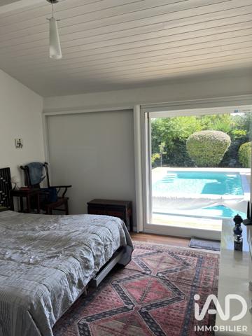 Maison à vendre 5 pièces 185 m² Mérignac