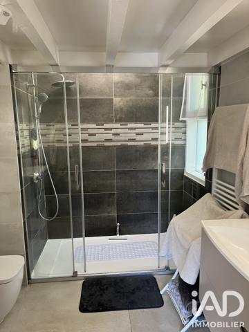 Maison à vendre 5 pièces 185 m² Mérignac
