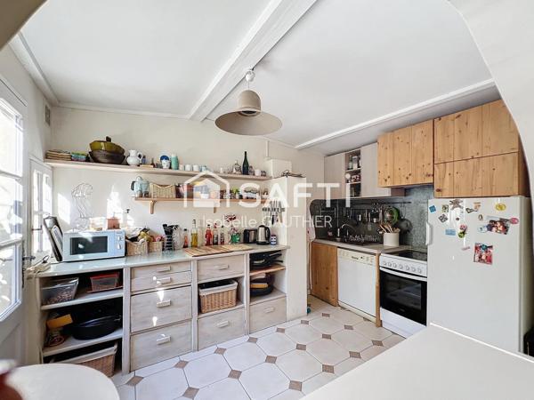 MAISON 5/6 CHAMBRES - TERRASSE - PARKING EXTERIEUR PRIVE