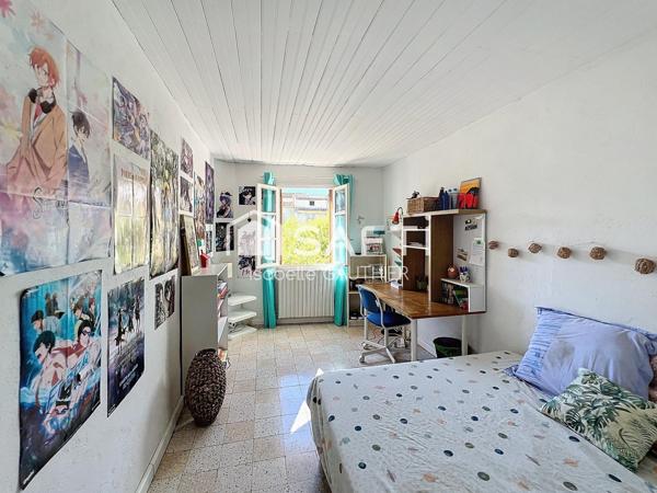 MAISON 5/6 CHAMBRES - TERRASSE - PARKING EXTERIEUR PRIVE