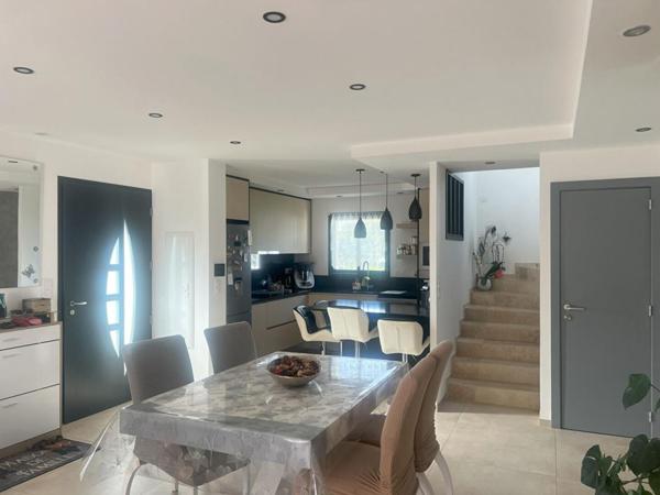 Villa  récente de 144m²  à Calenzana à vendre 649 500