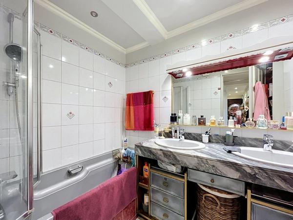 4/5 pièces de 80,53 m² avec balcon sur jardin