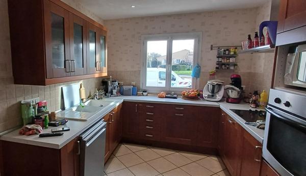 Maison à vendre 5 pièces +Sous sol sur terrain d'env 1200 m2 PETIT GIGET (16400)