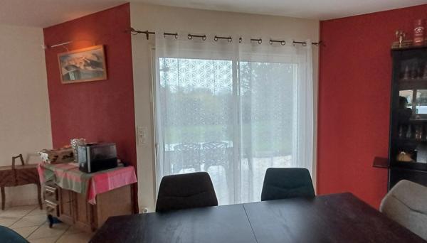 Maison à vendre 5 pièces +Sous sol sur terrain d'env 1200 m2 PETIT GIGET (16400)