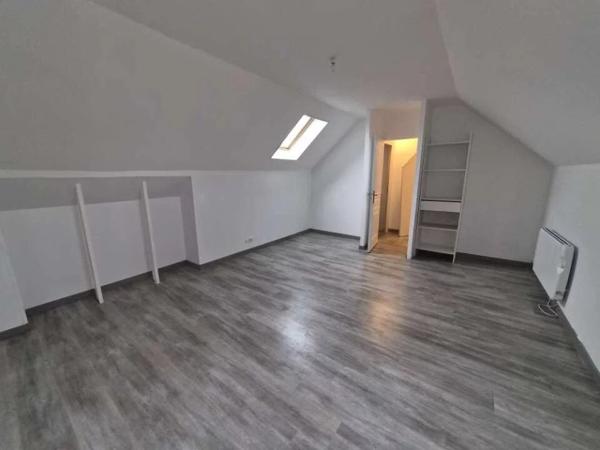 Vente                                                      Maison
                        
                     5 pièces                      140 m2                     à Le Pont-Chrétien-Chabenet