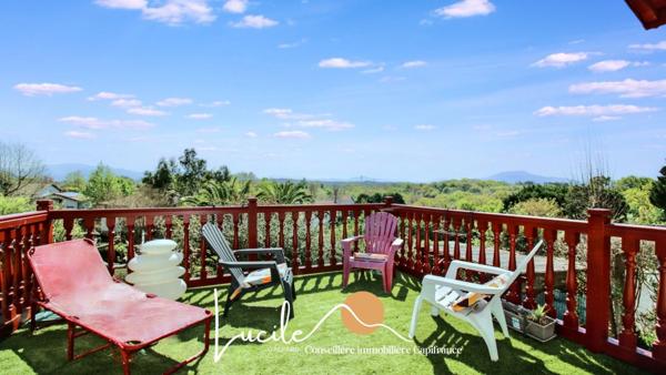 Maison basque avec vue panoramique sur les Pyrénées – Un véritable coup de cœur ! USTARITZ (64)