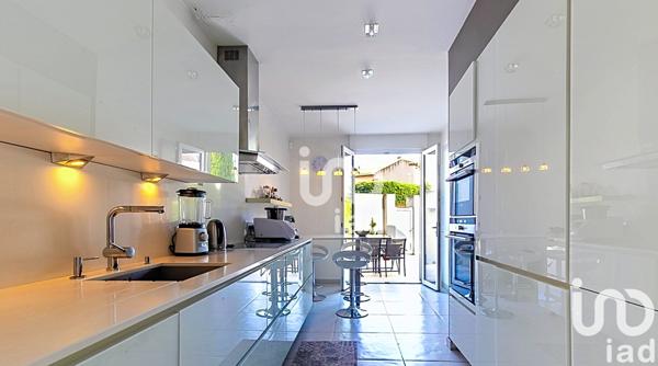 Maison à vendre 5 pièces 212 m² Marseille 8