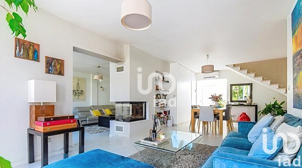 Maison à vendre 5 pièces 212 m² Marseille 8