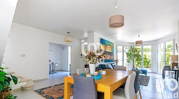 Maison à vendre 5 pièces 212 m² Marseille 8