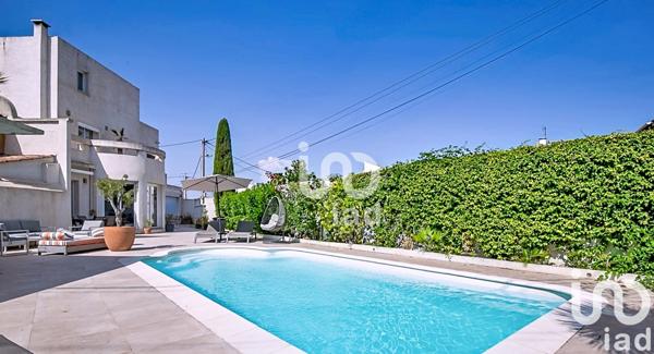 Maison à vendre 5 pièces 212 m² Marseille 8