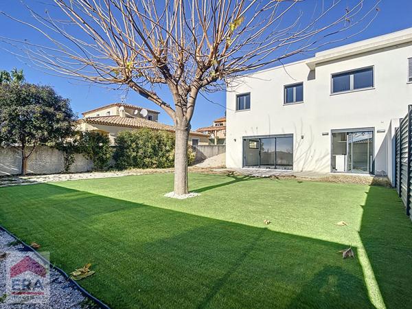 A louer Maison type 4 Marseille 13013 St Mitre Chateau Gombert terrasse jardin parkings