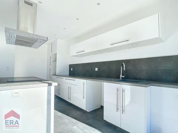 A louer Maison type 4 Marseille 13013 St Mitre Chateau Gombert terrasse jardin parkings