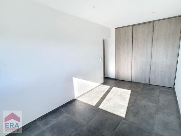 A louer Maison type 4 Marseille 13013 St Mitre Chateau Gombert terrasse jardin parkings