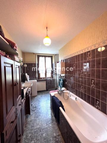 Maison à VILLEBOUGIS, 89150 - 4 pièces 123m²