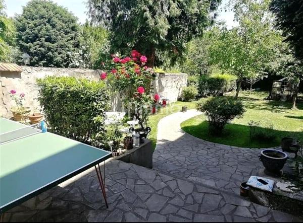 Maison 7 pièces -145 m² habitables - Terrain de 595 m²