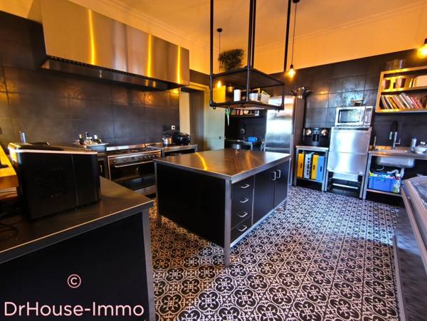 Château à vendre 12 pièces de 750 m²