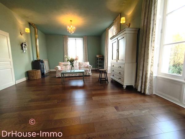 Château à vendre 12 pièces de 750 m²