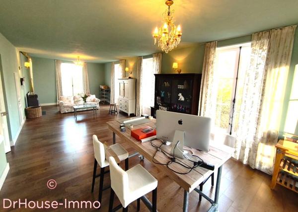 Château à vendre 12 pièces de 750 m²