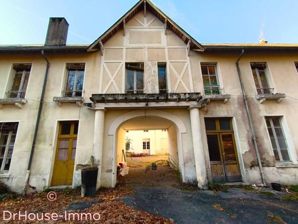 Château à vendre 12 pièces de 750 m²