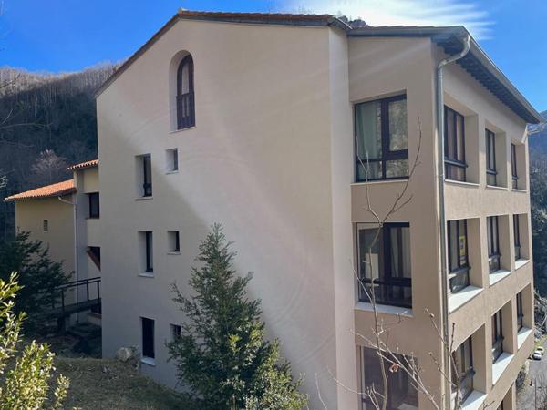 Charmant studio de 23 m2 à Prats De Mollo La Preste proche cure, idéal  investissement locatif