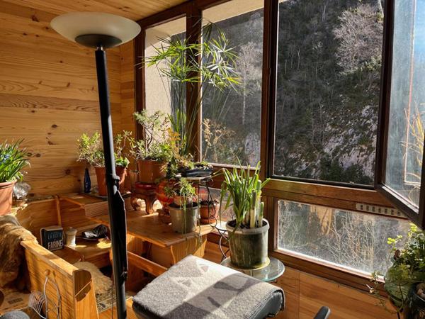 Charmant studio de 23 m2 à Prats De Mollo La Preste proche cure, idéal  investissement locatif