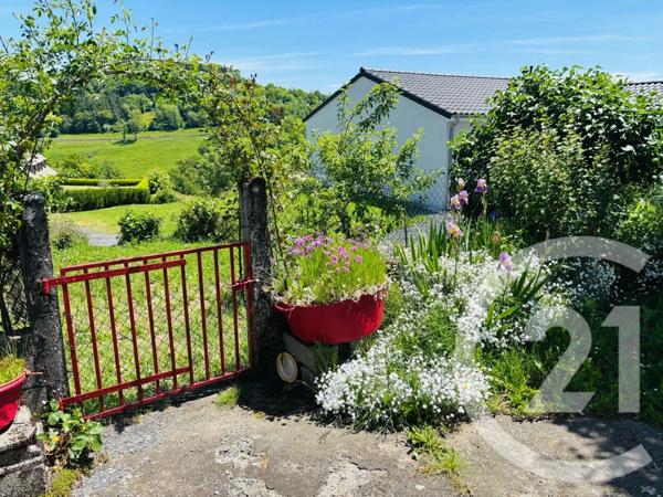 Maison à vendre  5 pièces - 94 m2 CARLAT - 15