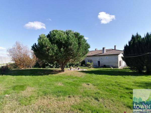 A 10 minutes de Montech - 2 maisons attenantes et hangar sur un terrain de 2,4 ha