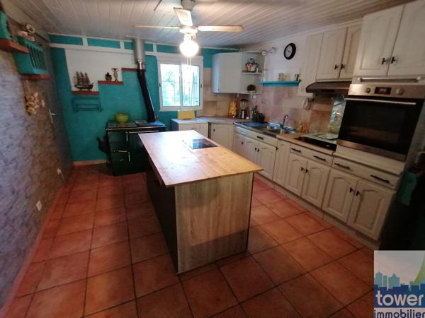 A 10 minutes de Montech - 2 maisons attenantes et hangar sur un terrain de 2,4 ha