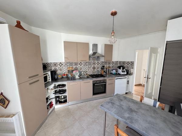 EXCLUSIVITÉ – Appartement T3 d’exception – 84 m² – Rive Gauche Laval