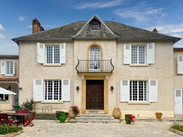 Maison à vendre 11 pièces MIELAN (32) - surface habitable 388 m2 - terrain 61 515 m2