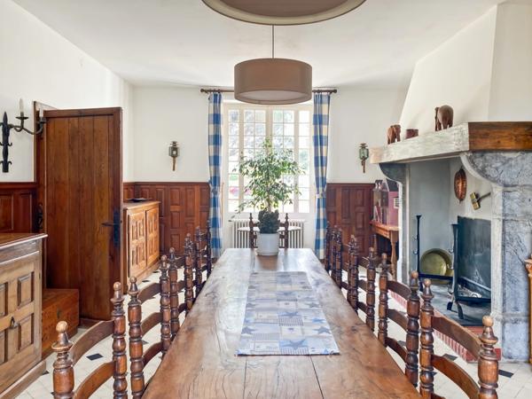 Maison à vendre 11 pièces MIELAN (32) - surface habitable 388 m2 - terrain 61 515 m2