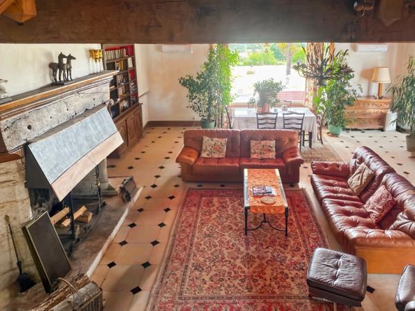 Maison à vendre 11 pièces MIELAN (32) - surface habitable 388 m2 - terrain 61 515 m2