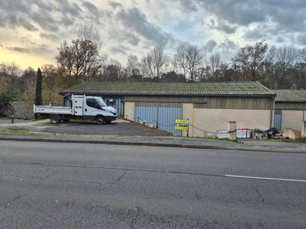 Location                                                      Immeuble
                        
                                         200 m2                     à Malemort-sur-Corrèze